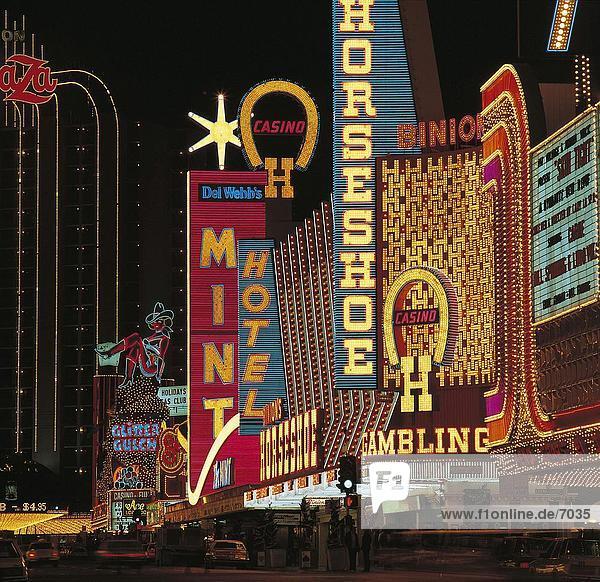 Casinos beleuchtet nachts  Las Vegas  Nevada  USA