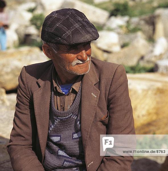 Porträt von alten türkischen Farmer mit Mütze  Türkei