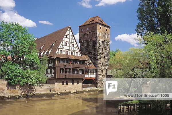Gebäude der Waterfront  Fluss Pegnitz  Nürnberg  Bayern  Deutschland