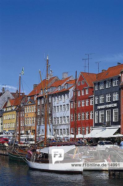 Boote am Hafen  Nyhavn  Kopenhagen  Dänemark