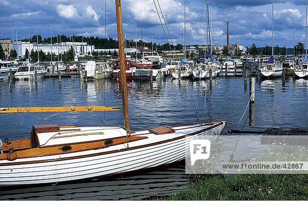 Boote im Hafen  Kuopio  Finnland