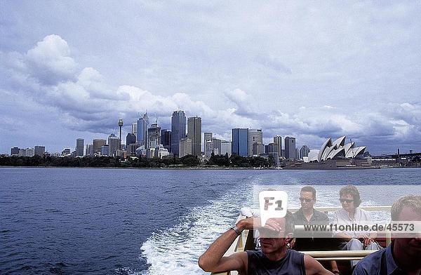 Touristen auf einem Boot Sydney New South Wales Australien