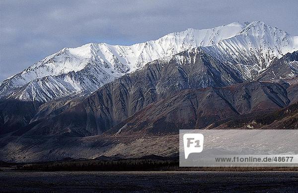 Schneebedeckte Gebirge Alaska Range Alaska USA
