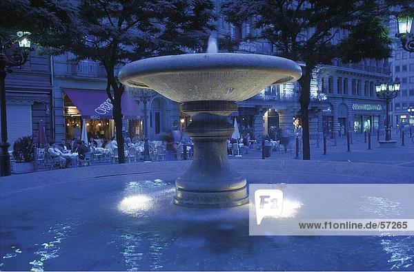 Fountain at night  Opernplatz  Frankfurt  Hessen  Germany