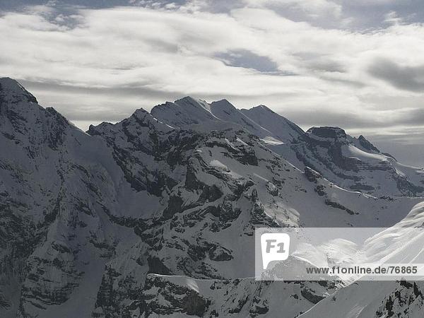 Panorama Landschaftlich schön landschaftlich reizvoll Europa Berg Alpen Berner Oberland Kanton Bern Schnee Schweiz
