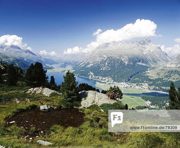 Landschaftlich schön landschaftlich reizvoll Europa Berg Alpen Kanton Graubünden Oberengadin Schweiz