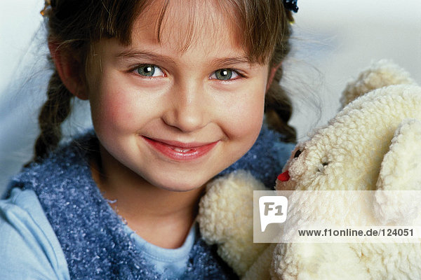 Mädchen mit Teddybär