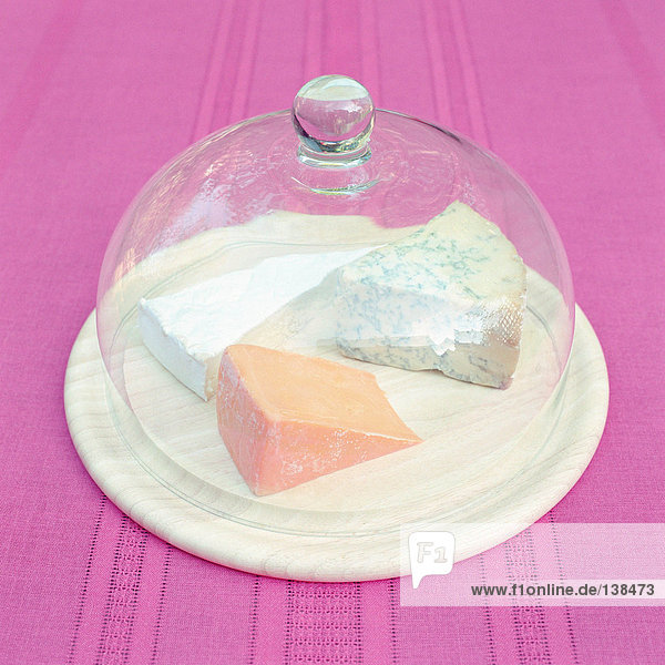 Cheese dish with glass cover