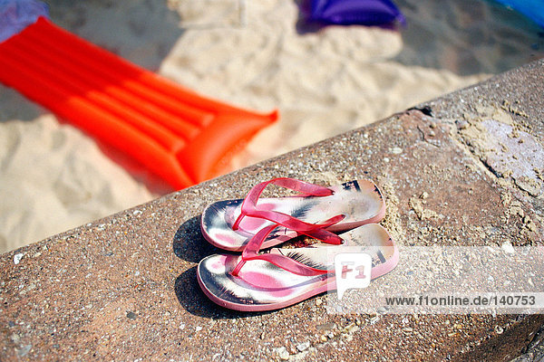 Flip-Flops am Strand