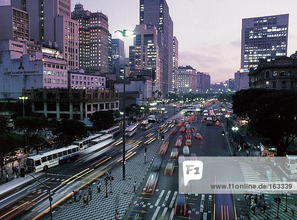 Datenverkehr auf City Road  Sao Paulo  Brasilien