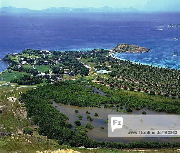Luftbild der Insel Mustique  Grenadinen  Inseln unter dem Winde  Grenada