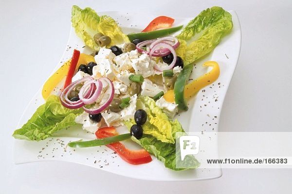 Griechischer Salat mit Käse