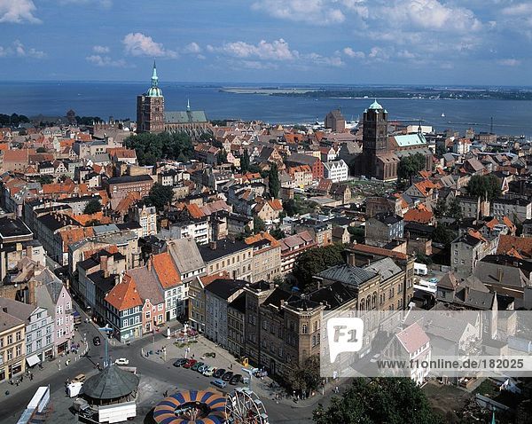 Luftbild der Stadt  Mecklenburg-Vorpommern  Deutschland