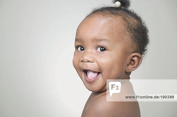 Porträt eines afroamerikanischen Babys