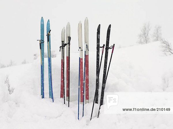 Skis in the snow