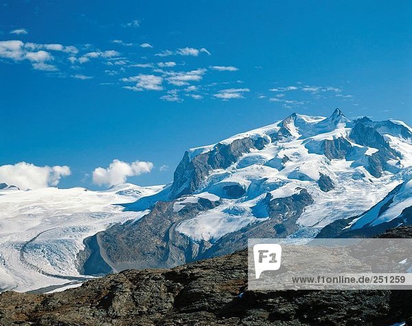 Landschaftlich schön landschaftlich reizvoll Europa Berg Gletscher Alpen Monte Rosa Schweiz Kanton Wallis