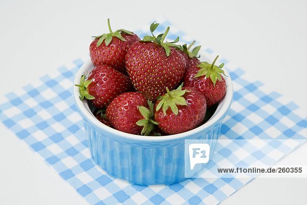 Erdbeeren in der Schale
