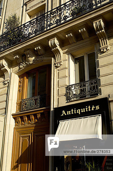 Pariser Antiquitätengeschäft