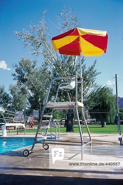 Lifeguard Lehrstuhl am Pool