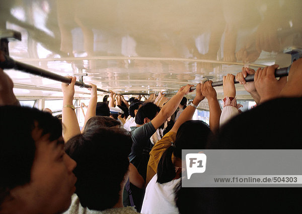 China  Provinz Hebei  Peking  überfüllter Bus