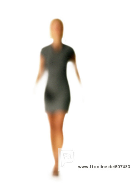 Silhouette der gehenden Frau  auf weißem Hintergrund  defokussiert
