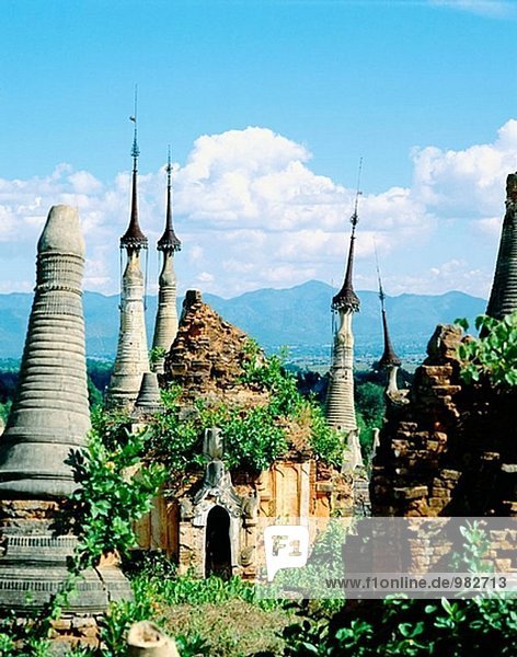 Indein Pagode und archäologische Stätte. Inle-See. Shan-Staat. Myanmar.