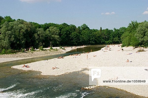 River Isar in der Nähe von Flaucher. München. Bayern. Deutschland