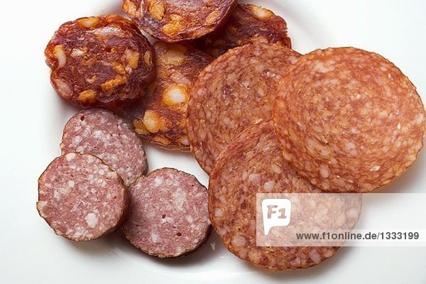 Italienische Paprikasalami Kabanossi und Kochsalami