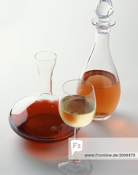 Glas Wein Dekantiergefäß