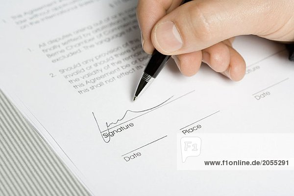 Eine Handsignierung eines Dokuments
