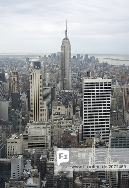 Skyline von New York City mit Empire State Building  USA