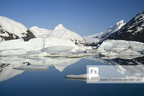 Eisberge in der See Portage-Gletscher South Central Alaska