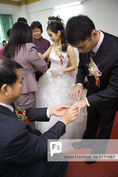 Chinesische Hochzeit Schmuck geben Zeremonie