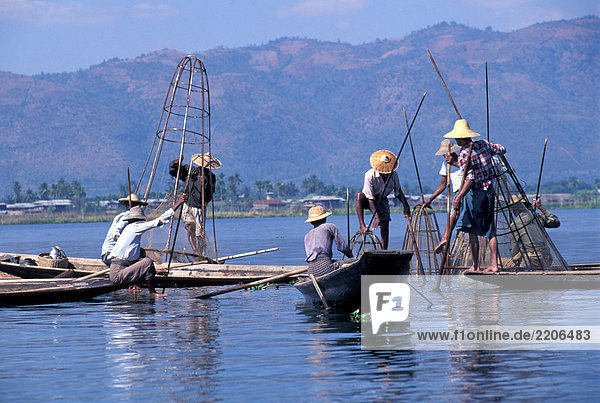 Burma  Inle Lake  fishermen