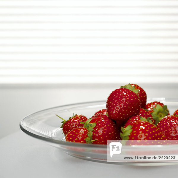 Erdbeeren auf Teller  Nahaufnahme