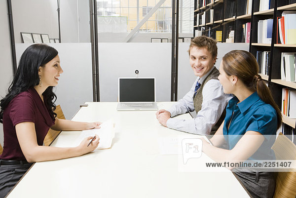Junge Unternehmer treffen