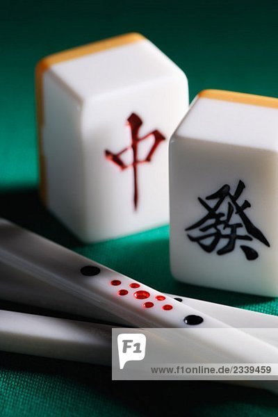 Mahjong Fliesen und chips