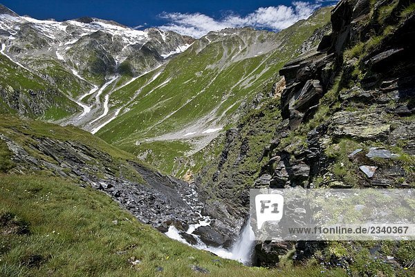 Wasserfall Kanton Tessin Westalpen Schweiz Schweizer Alpen