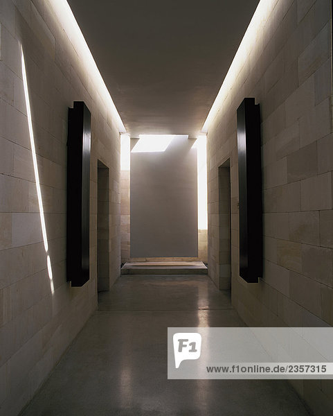 Korridor bedeckt in Stein  bali