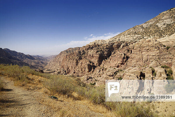 Felsformationen auf Landschaft  Dana National Park  Jordanien