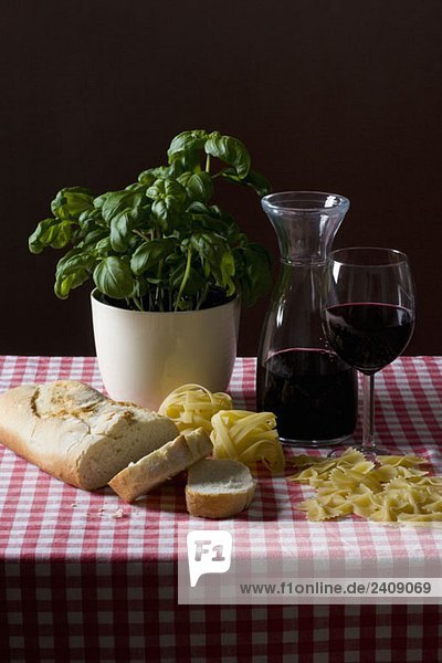 Stereotype italienische Lebensmittelzutaten  Stillleben