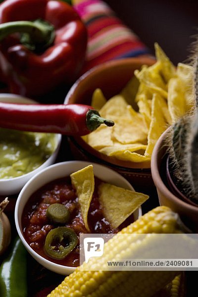 Stereotypische mexikanische Lebensmittel und Zutaten