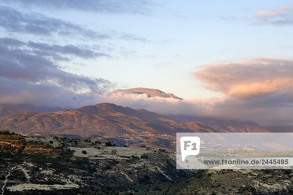 Panoramische Ansicht der Bergkette bei Sonnenuntergang  Mount Ida  Kreta  Griechenland
