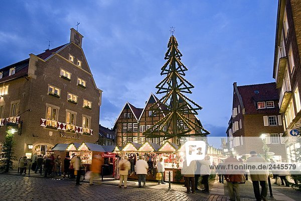 Group of people at Christmas market  Kiepenkerl Muenster  Muensterland  North Rhine-Westphalia  Germany