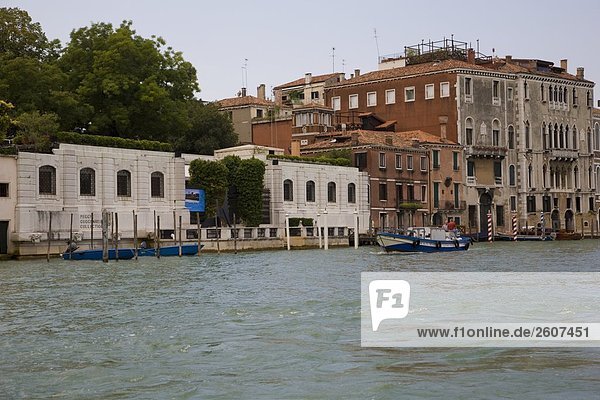 Boot in Canal  Canal Grande  Veneto  Venedig  Italien