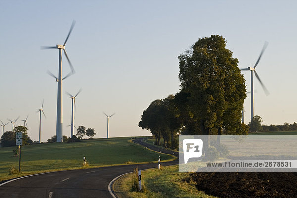 Windturbine Windrad Windräder Feld