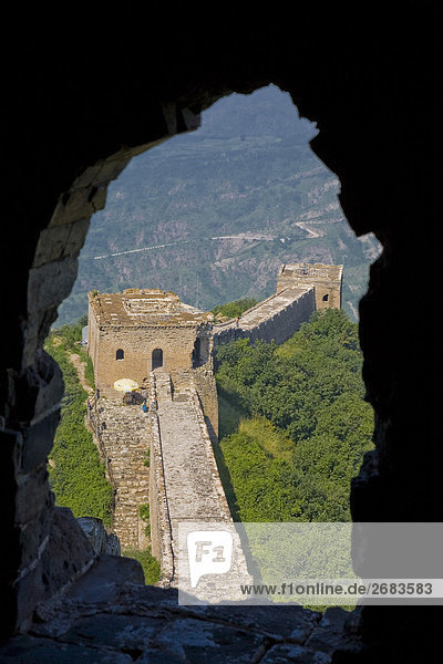 Befindet sich einer von den 35 Wachtürmen  die die Simatai Great Wall umfassen ein Abschnitt der chinesischen Mauer im Norden von Miyun County  China.