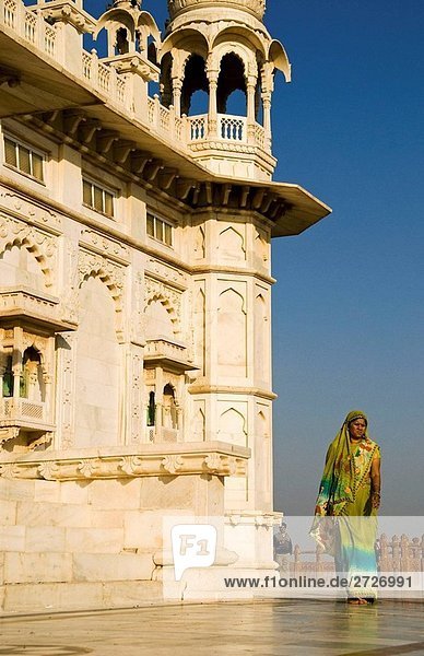 Denkmal des Jaswant Thada erbaute 1899 aus weißem Marmor Jodhpur Rajasthan Indien