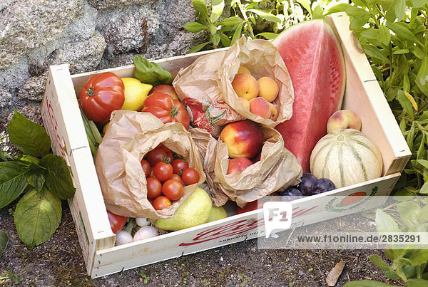 Kiste Obst und Gemüse