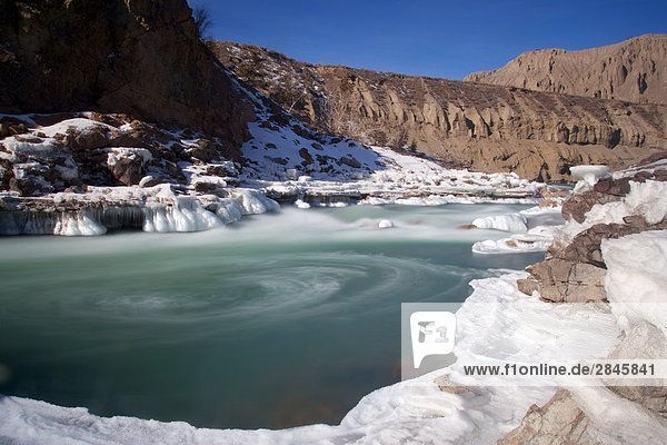 Eis-Formationen entlang der Chilcotin River British Columbia Kanada.
